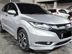 Honda HRV Prestige A/T ( Matic Sunroof ) 2017 Silver Km 91rban Siap Pakai Good Condition 2