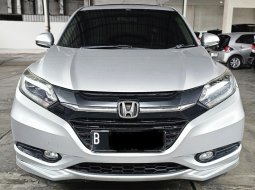 Honda HRV Prestige A/T ( Matic Sunroof ) 2017 Silver Km 91rban Siap Pakai Good Condition 1