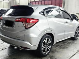 Honda HRV Prestige A/T ( Matic Sunroof ) 2017 Silver Km 91rban Siap Pakai Good Condition 6