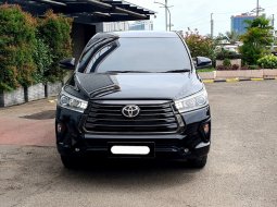 Toyota Kijang Innova 2.4V 2022 diesel hitam km 40rb cash kredit proses bisa dibantu