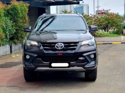 Toyota Fortuner 2.4 TRD AT 2017 coklat km 69ribuan cash kredit bisa dibantu