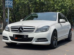 MERCEDES BENZ C300 AVANTGARD 2013 AT PUTIH LOW KM DIJUAL CEPAT