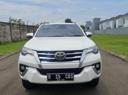 Toyota Fortuner 2.4 VRZ AT 2016 Putih Diesel TGN PErtama TDP 7jutaan TERAWAT