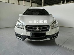 Suzuki SX4 Scross AT ( Matic ) 2016 / 2017 Putih Km 92rban Siap Pakai