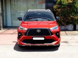 Toyota Yaris Cross 1.5 S GR CVT TSS 2023 orange km 25 ribu tangan pertama pajak panjang