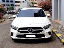 Mercedes-Benz A-Class A 200 Progressive Line 2020 putih km 23 ribu cash kredit proses bisa dibantu