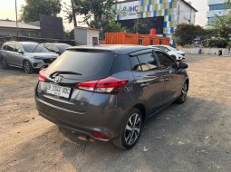 Toyota Yaris 1.5G AT  2018 Abu-abu 7