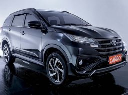 JUAL Toyota Rush GR Sport AT 2022 Hitam