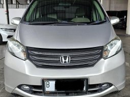 Honda Freed E PSD A/T ( Matic ) 2012 Silver Pajak Panjang Siap Pakai Good Condition