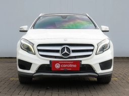 Mercedes Benz GLA 200 Sport 1.6 AT 2016 Putih - Pajak Aman - Kondisi Istimewa