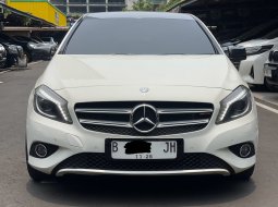 MERCY A200 AT PUTIH 2013 DIJUAL CEPAT TERMURAH PAJAK PANJANG