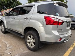 Isuzu MUX Matic Tahun 2015 Kondisi Mulus Terawat Istimewa Seperti Baru 10