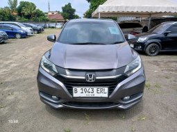 Honda HR-V 1.8L Prestige AT 2018 Abu-abu