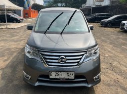 Nissan Serena Highway Star AT 2017 Abu-abu