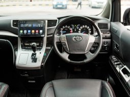 Toyota Vellfire ZG 2.4 AT Audioless 2012 Hitam 18