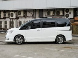 (DP 10Jt ) Nissan Serena Highway Star 2.0 AT 2017 MPV Putih 6