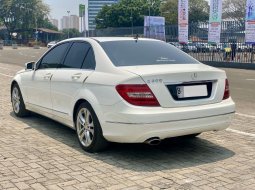 Mercedes-Benz C-Class C200 2014 Putih 4