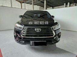 Toyota Innova V 2.4 diesel AT ( Matic ) 2022 Hitam Km 43rban Bogor siap pakai