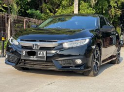 HONDA CIVIC SEDAN TURBO AT 2017 HITAM LOW KM TERMURAH BERGARANSI