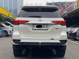 FORTUNER VRZ TRD AT 2019 PUTIH  TURUN HARGA DIJUAL CEPAT BERGARANSI 4