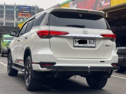 FORTUNER VRZ TRD AT 2019 PUTIH  TURUN HARGA DIJUAL CEPAT BERGARANSI 5