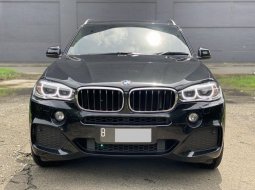 BMW X5 E70 3.0 V6 2015 Hitam