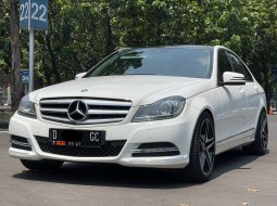 MERCEDES BENZ C300 AVANTGARD AT PUTIH LULUS INSPEKSI TERMURAH