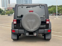 JEEP WRANGLER 3.8L AT 2011 HITAM LOW KM BERGARANSI TERMURAH 5