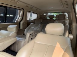 Hyundai H-1 Royale Bensin 2018 10