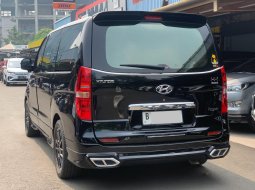 Hyundai H-1 Royale Bensin 2018 6