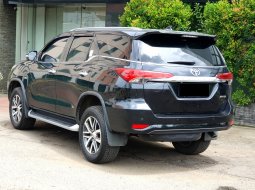 Toyota Fortuner 2.7 SRZ AT 2016 hitam km 30 rb bensin cash kredit proses bisa dibantu 4