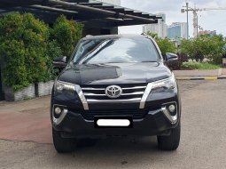 Toyota Fortuner 2.7 SRZ AT 2016 hitam km 30 rb bensin cash kredit proses bisa dibantu 1