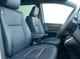 JUAL Toyota Voxy 2.0 AT 2018 Putih
(Kilometer 42rb  >> Pajak Nov-2025) 6