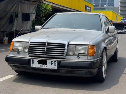 MERCY 300CE 2DOOR AT SILVER 1989 SUPER ANTIK DIJUAL CEPAT MURAH