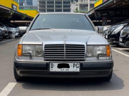 MERCY 300CE 2DOOR AT SILVER 1989 SUPER ANTIK DIJUAL CEPAT MURAH 2