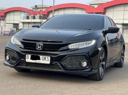 CIVIC HATCHBACK AT HITAM 2018 DIJUAL CEPAT TERMURAH