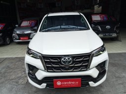 Toyota Fortuner VRZ GR Sport 2.8 AT 2022 - Garansi 1 Tahun - PROMO FREE ASURANSI ALL RISK 1 TAHUN