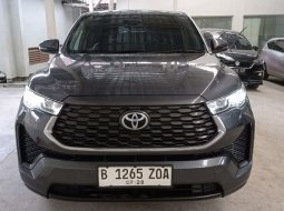 Toyota Innova Zenix2.0 V AT 2023 Abu-abu