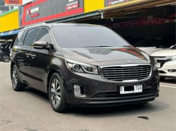 KIA GRAND SEDONA ULTIMATE AT COKLAT 2017!!