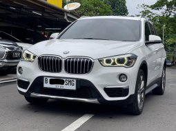 BMW X1 SDRIVE18I BENSIN AT 2019 PUTIH PANORAMIC DIJUAL CEPAT MURAH PAJAK PANJANG