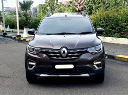Renault Triber RXZ AT 2022 coklat km 8 ribu pajak panjang siap pakai