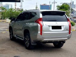 Mitsubishi Pajero Sport Dakar 4x2 Ultimate 2017 silver km 64 ribuan pajak panjang 5