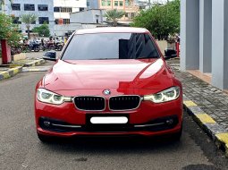 BMW 3 Series 320i Sport 2018 merah km 46 ribuan cash kredit peoses bisa dibantu