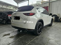 Mazda CX5 Kuro GT 2.5 AT ( Matic ) 2021 / 2022 Putih Km Low cuma 23rban Good Condition siap pakai 4