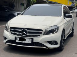 MERCY A200 AT PUTIH 2013 LOW KM DIJUAL CEPAT MURAH