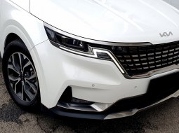 Kia Grand Carnival 2022 putih diesel 11 seater km 14 ribuan 4