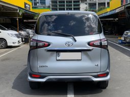 Toyota Sienta Q 2019 4