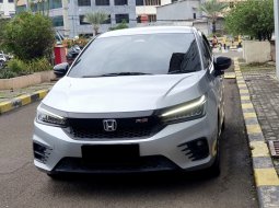 Honda City Hatchback New  City RS Hatchback CVT 2022 silver km 16 ribuan cash kredit proses bisa 3