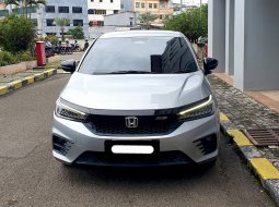 Honda City Hatchback New  City RS Hatchback CVT 2022 silver km 16 ribuan cash kredit proses bisa 1