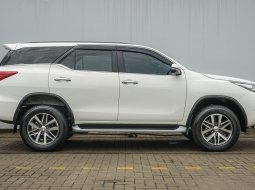 Toyota Fortuner 2.4 VRZ AT 2018 - Unit Mulus Bisa Nego - B1338PJN 4